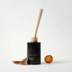 Skandinavisk Huonetuoksu, KOTO, 200 Ml -Frama Myymälämyynti 20318 120 STYLING KOTO DIFFUSER 200MLrole