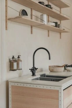 Frama Apothecary Seinäteline, 500 Ml, Ruostumaton Teräs 8 Frama Apothecary Seinäteline, 500 Ml, Ruostumaton Teräs -Frama Myymälämyynti Frama by Maureen M Evans 3429