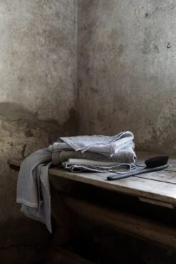 Lapuan Kankurit Terva Käsipyyhe, Valkoinen - Harmaa 13 Lapuan Kankurit Terva Käsipyyhe, Valkoinen - Harmaa -Frama Myymälämyynti LapuanKankurit Terva towels 2 1