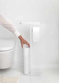 Brabantia MindSet WC-paperi- Ja Harjateline, Mineral Fresh White -Frama Myymälämyynti MindSet Toilet Butler Mineral Fresh White 8710755303067 Brabantia 300dpi 4789x6740px 6 NR 27087