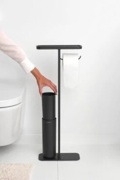 Brabantia MindSet WC-paperi- Ja Harjateline, Mineral Infinite Grey 12 Brabantia MindSet WC-paperi- Ja Harjateline, Mineral Infinite Grey -Frama Myymälämyynti MindSet Toilet Butler Mineral Infinite Grey 8710755303043 Brabantia 300dpi 4503x6755px 6 NR 27080