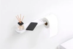 Brabantia MindSet WC-paperiteline Hyllyllä, Mineral Fresh White -Frama Myymälämyynti MindSet Toilet Roll Holder with Shelf Mineral Fresh White 8710755303142 Brabantia 300dpi 4362x2908px 6 NR 27098