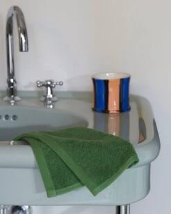 HAY Mono Minipyyhe, Matcha -Frama Myymälämyynti Mono Wash Cloth matcha Stripe Scented Candle mint leaf