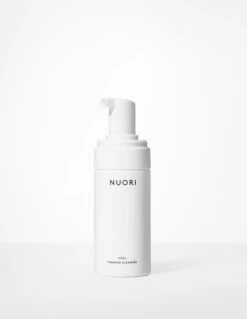 Nuori Vital Foaming Kasvojen Puhdistusaine, 100 Ml -Frama Myymälämyynti NUORI Vital Foaming Cleanser primary 1 greyrole