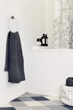 Ferm LIVING Pyyheteline, Messinki -Frama Myymälämyynti R5A7190