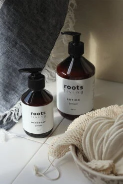Roots Living Juniper Voide, 500 Ml -Frama Myymälämyynti RootsLiving CleaNCollection lotion2Bhandsoap interior 2