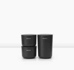 Brabantia ReNew Säilytyspurkit, 3 Kpl, Tummanharmaa -Frama Myymälämyynti Storage Renew Pots set of 3 Dark Grey 8710755281303 Brabantia 300dpi 6244x5906px 6 NR 22043