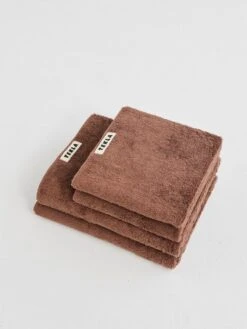 Tekla Käsipyyhe, Kodiak Brown -Frama Myymälämyynti TEKLA PACKSHOTS TOWELS 095 3