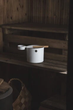 KOLO Kiulu Ja Kauha, Valkoinen -Frama Myymälämyynti kolo kiulukauha white 2