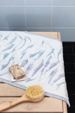 Lapuan Kankurit Aallokko Laudeliina, 46 X 150 Cm, Pellava - Sininen -Frama Myymälämyynti lapuankankurit aallokko towel linen blue 4