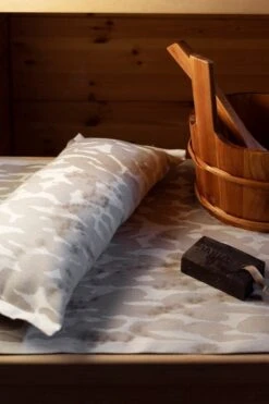 Lapuan Kankurit Jäkälä Laudeliina, 46 X 150 Cm, Valkoinen - Pellava -Frama Myymälämyynti lapuankankurit jakala sauna cover and pillow white linen 1 0 1