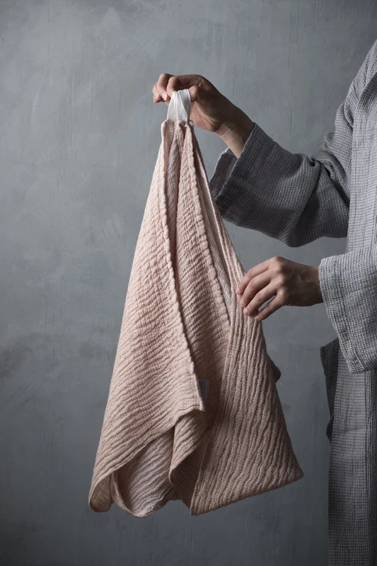 Lapuan Kankurit Nyytti Jättipyyhe, Valkoinen - Kaneli 4 Lapuan Kankurit Nyytti Jättipyyhe, Valkoinen - Kaneli - Image 2