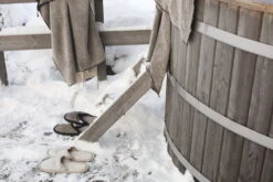 Lapuan Kankurit Kivi Kylpypyyhe, Musta - Pellava -Frama Myymälämyynti lapuankankurit onni slippers and kivi towel