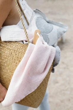 Lapuan Kankurit Sade Saunatyyny, Valkoinen - Harmaa -Frama Myymälämyynti lapuankankurit sade sauna pillow and terva towel