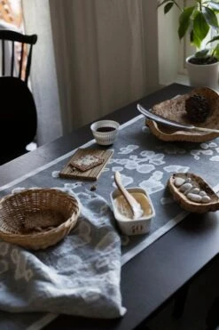 Lapuan Kankurit Saimaannorppa Käsipyyhe -Frama Myymälämyynti lapuankankurit saimaannorppa runner sauna cover and towel 2 0 1