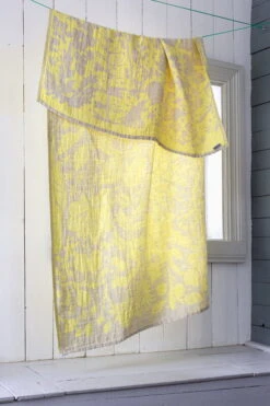Lapuan Kankurit Villiyrtit Kylpypyyhe, Keltainen - Pellava -Frama Myymälämyynti lapuankankurit villiyrtit towel yellow linen 3