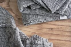 Roots Living Waffle Käsipyyhe, 40 X 60 Cm, 2 Kpl, Charcoal -Frama Myymälämyynti roots living waffle bath towels charcoal 3991 1